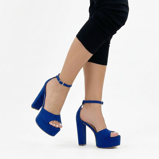 Sneaker with platform and square heel