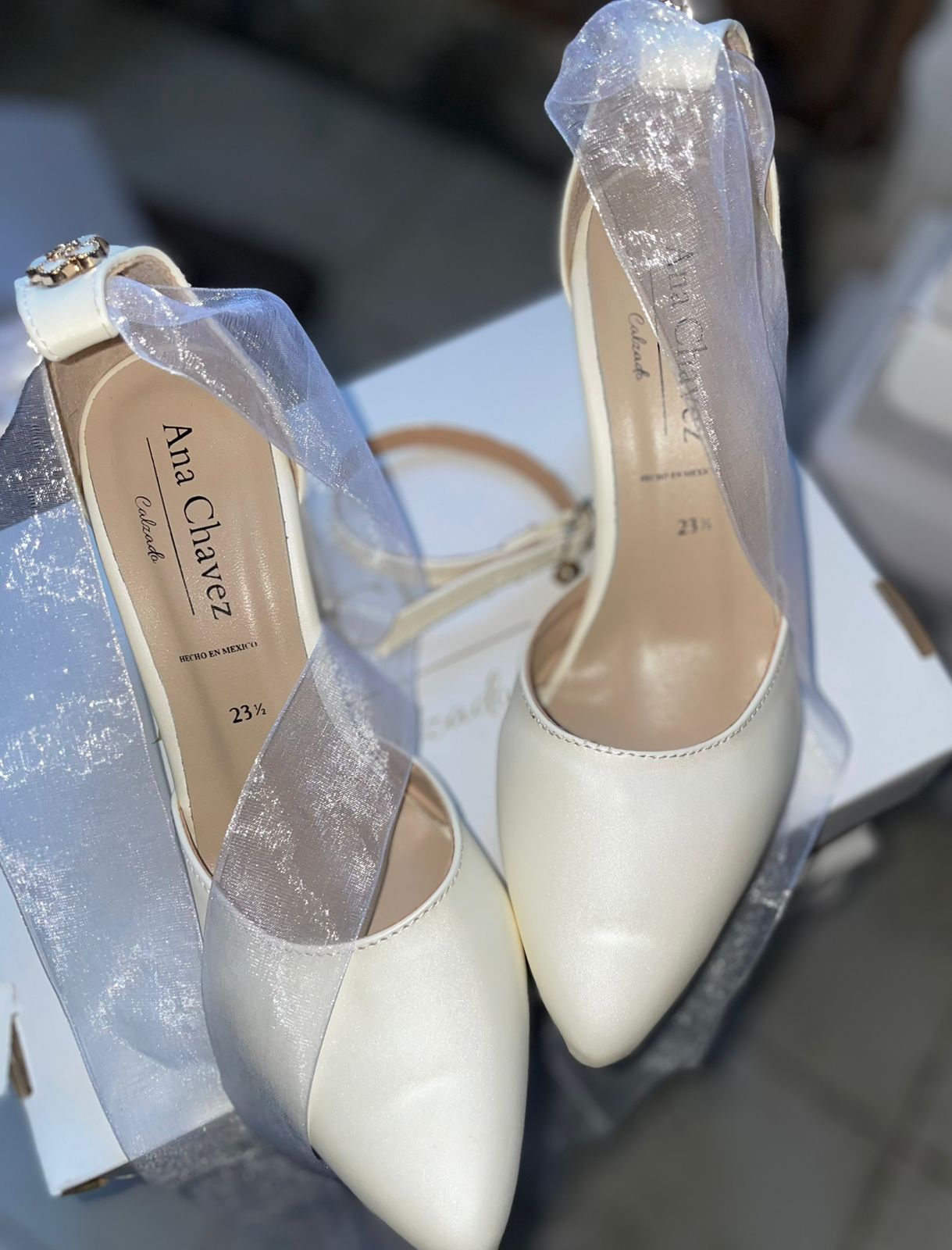 🎁 Zapatilla con listón Talla 23 (100% off)