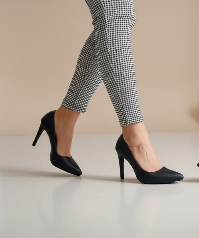 Stiletto negro Talla 22