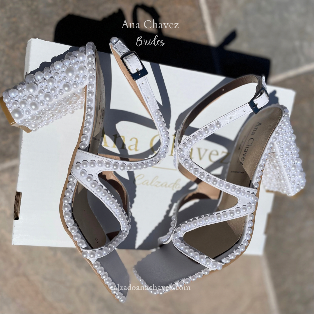 Sandalia Flavia con perlas