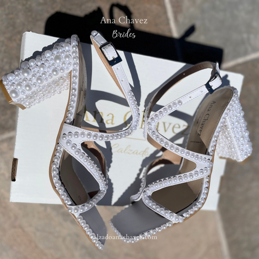 Sandalia Flavia con perlas