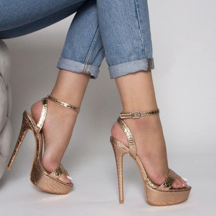 Zapatilla plataforma tacón de aguja – Calzado Ana Chavez