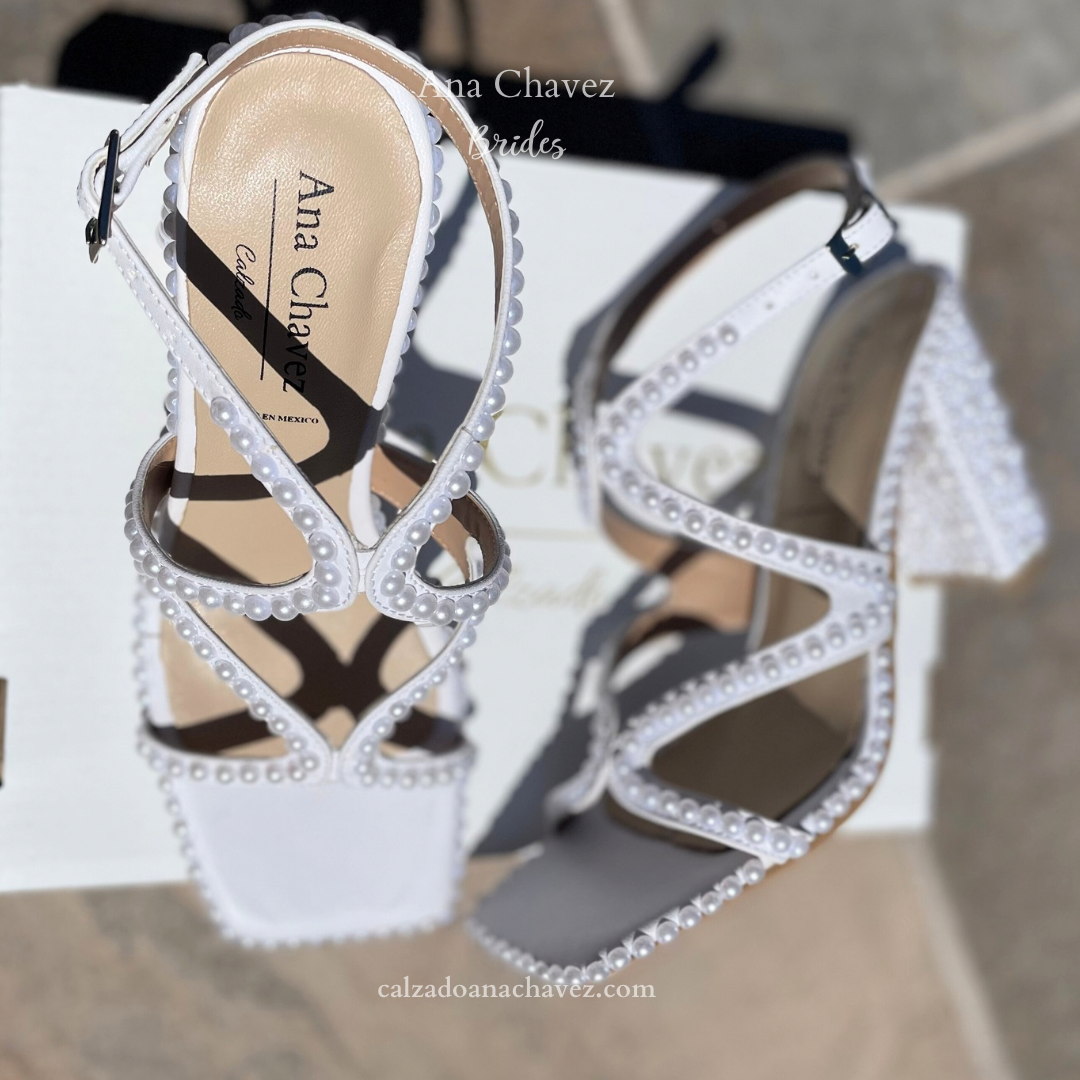 Sandalia Flavia con perlas