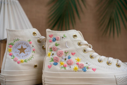 Tenis bordados de colores 🍬