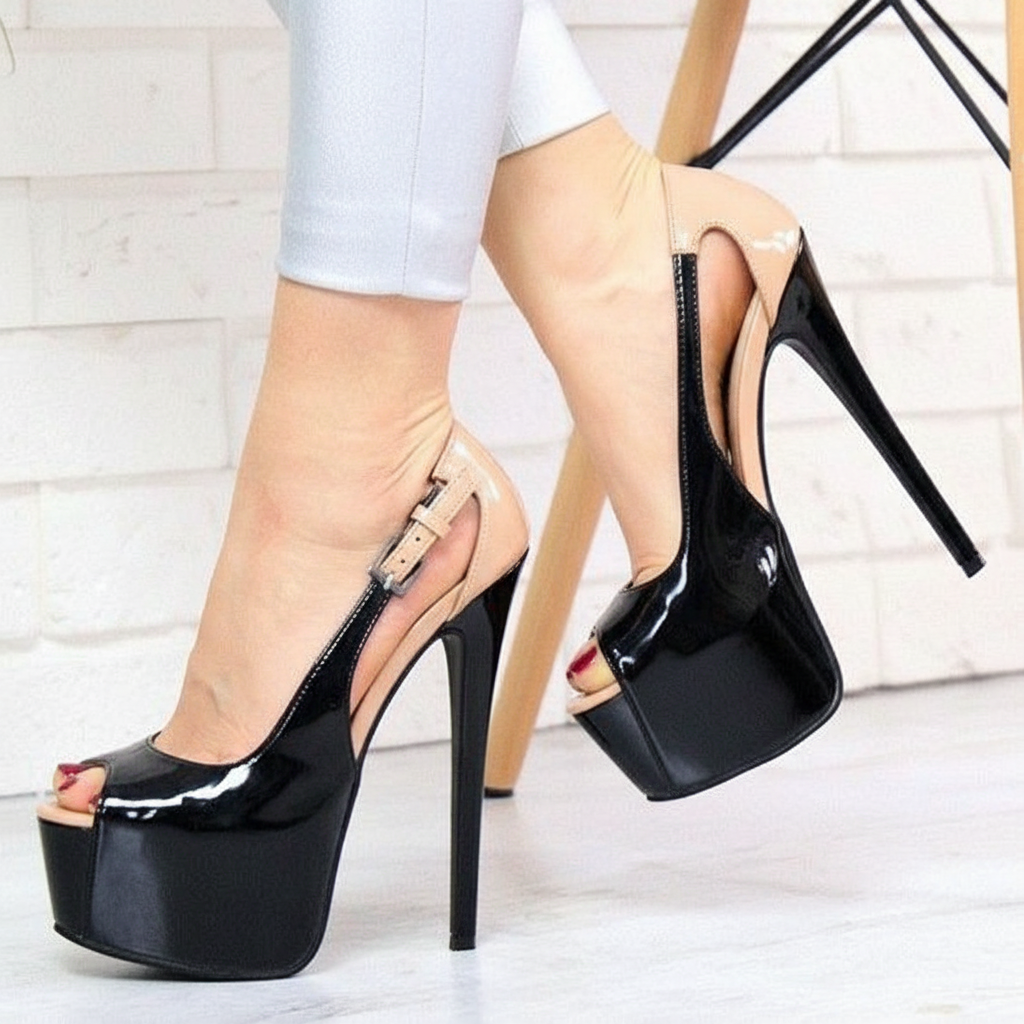 Sneaker ouverte en cuir verni