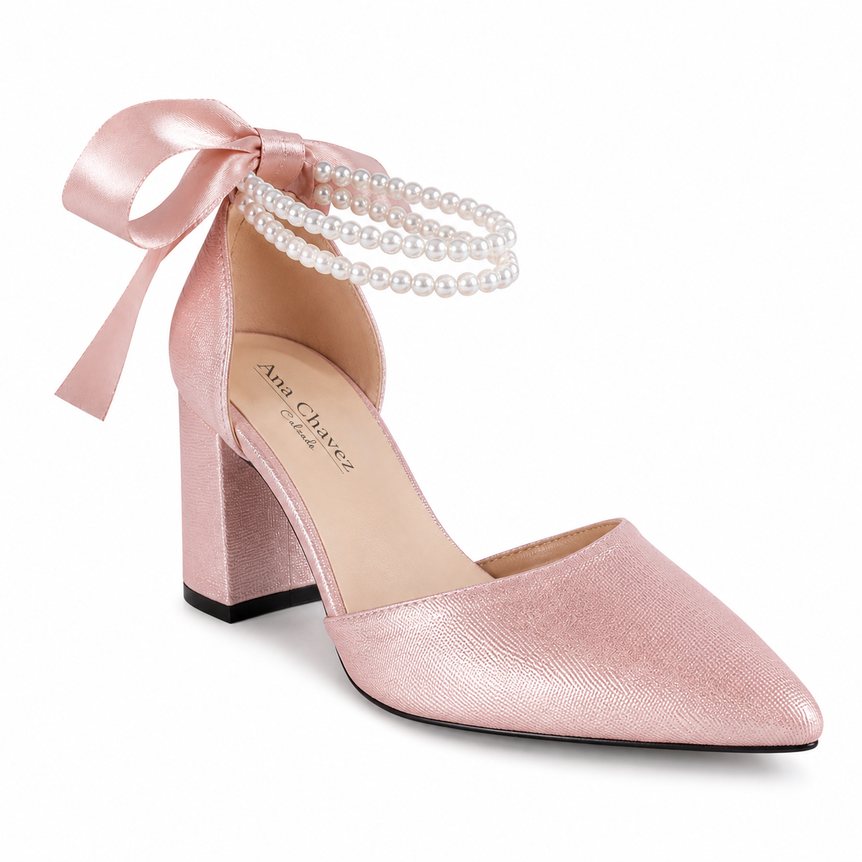 Slipper with pearl bracelet