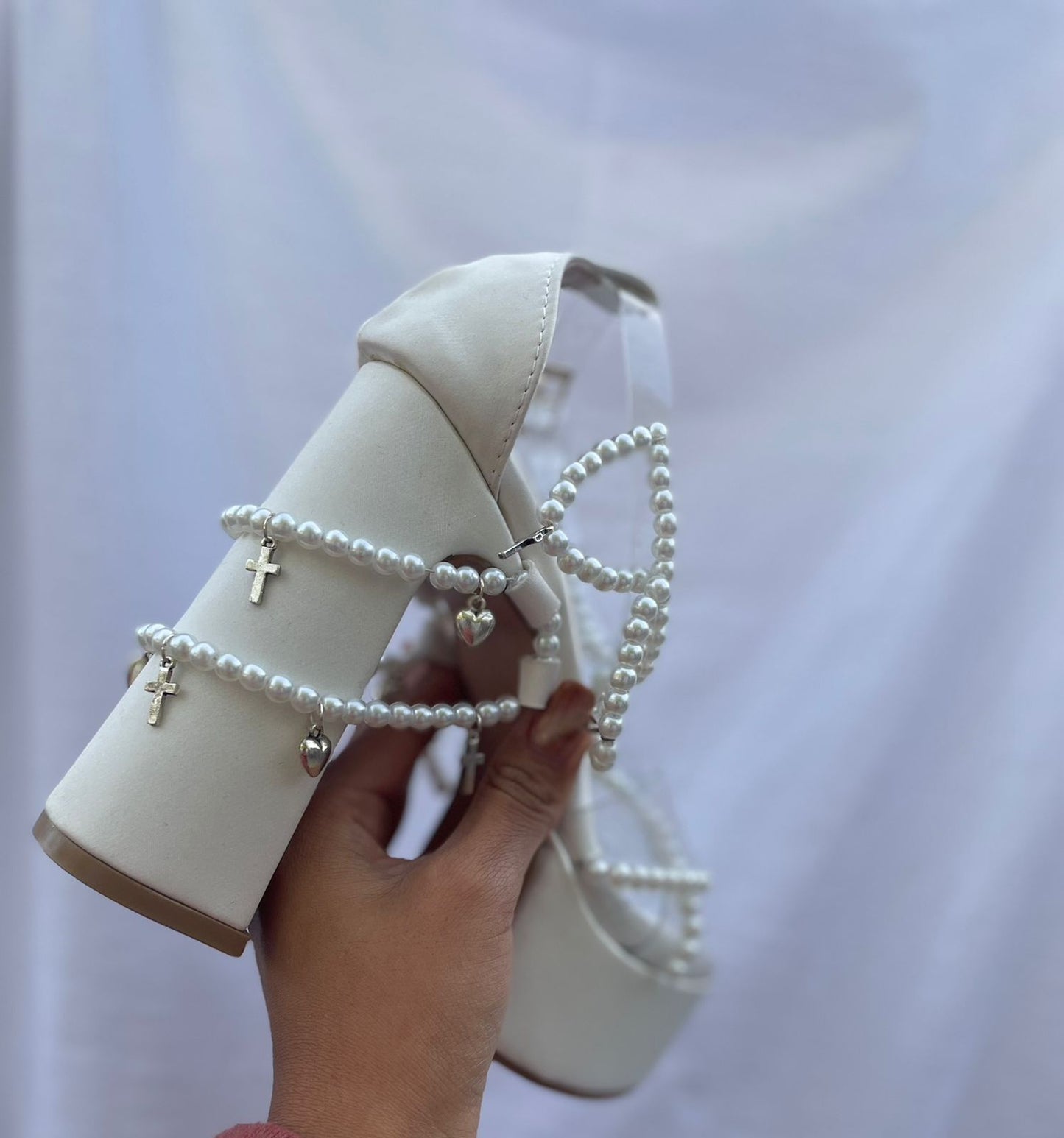 Zapatillas con perlas talla 23