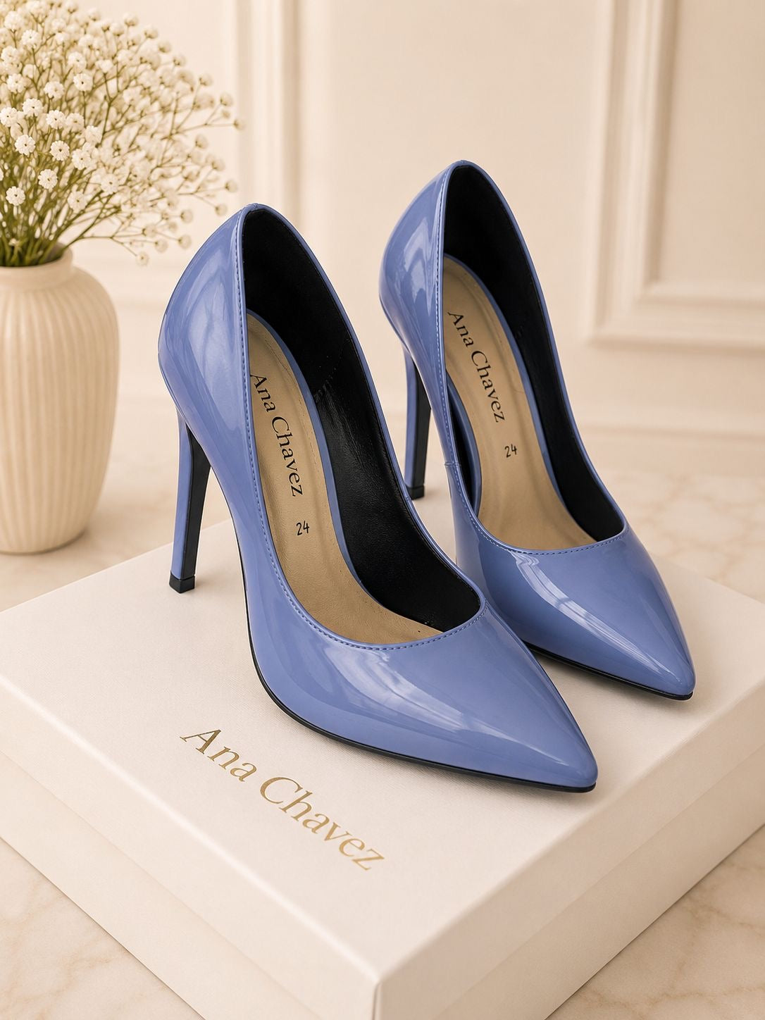 Stiletto clásico talla 24