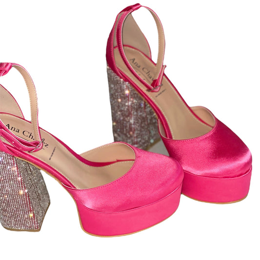 Comfortable party shoe with glitter